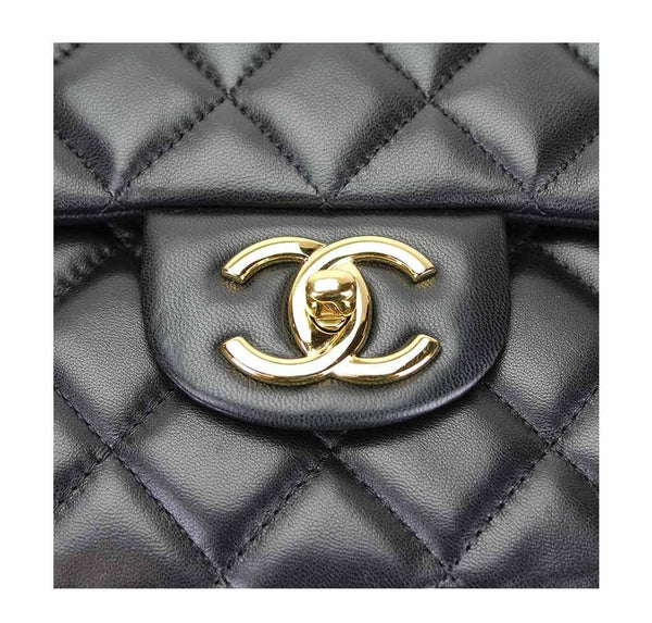 chanel maxi double flap shoulder bag black used detail