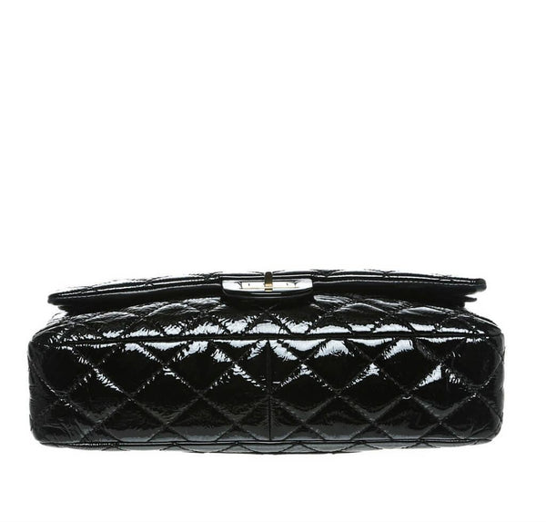 chanel jumbo flap 2.55 reissue bag black used bottom