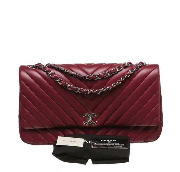 chanel jumbo classic flap bag burgundy used complete