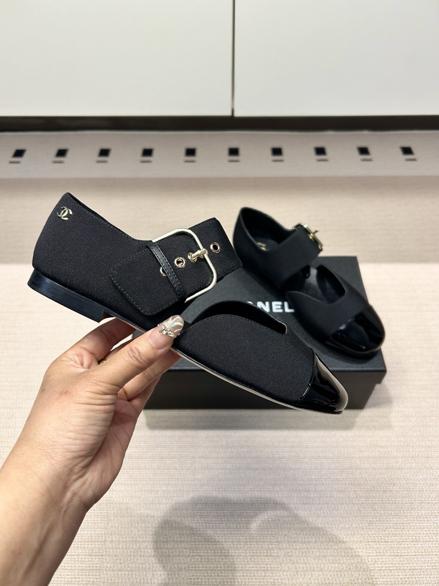 Chanel-Black-Grosgrain-and-Patent-Calfskin-Mary-Janes-35To41
