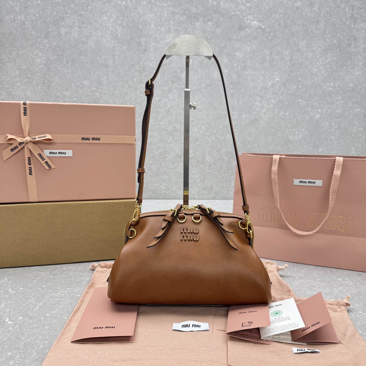 Miu-Miu-Caprice-Shiny-Leather-Clutch-Shoulder-Bag-Brown-A5767-24x10x14CM