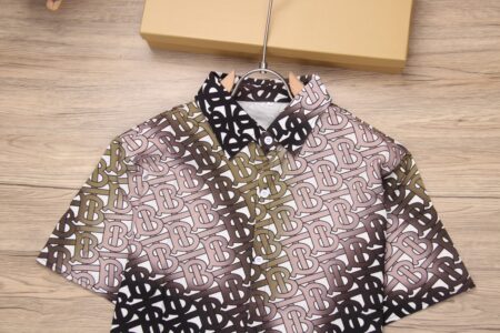 Replica Burberry 47182 Men Fashion Shirt