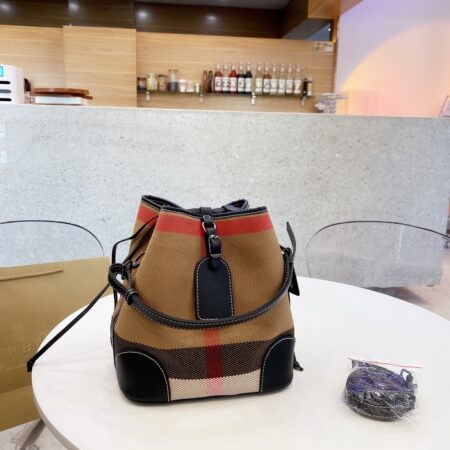 Replica Burberry 69345 Fashion Bag Replica Burberry 69345 Fashion Bag