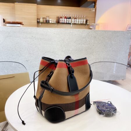 Replica Burberry 69271 Fashion Bag Replica Burberry 69271 Fashion Bag
