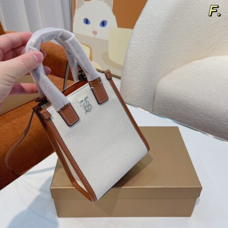 Replica Burberry 21647 Fashion Bag