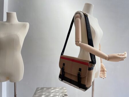 Replica Burberry 112565 Fashion Bag Replica Burberry 112565 Fashion Bag