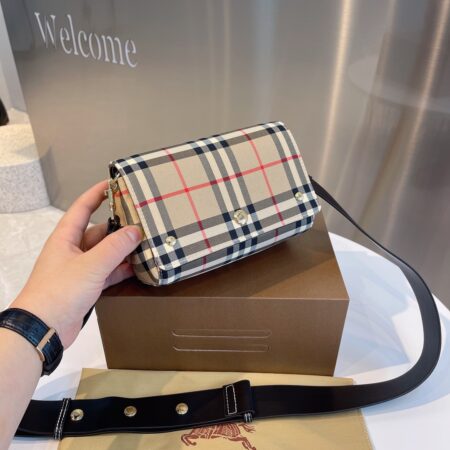 Replica Burberry 111902 Fashion Bag Replica Burberry 111902 Fashion Bag