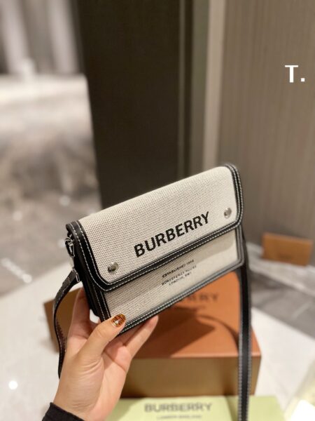 Replica Burberry 41342 Fashion Bag Replica Burberry 41342 Fashion Bag