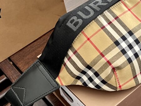 Replica Burberry 26482 Fashion Bag Replica Burberry 26482 Fashion Bag