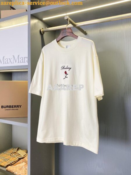 Replica Burberry Rose Cotton Unisex Round Neck Short Sleeve T-shirt white Replica Burberry Rose Cotton Unisex Round Neck Short Sleeve T-shirt white