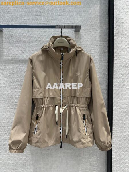 Replica Burberry Spring/Summer New Arrival Sun Protective Hooded Jacket beige 2 Replica Burberry Spring/Summer New Arrival Sun Protective Hooded Jacket beige 2
