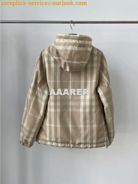 Replica Burberry Reversible Hooded Cotton Jacket – Fall/Winter 2023 Collection Replica Burberry Reversible Hooded Cotton Jacket – Fall/Winter 2023 Collection